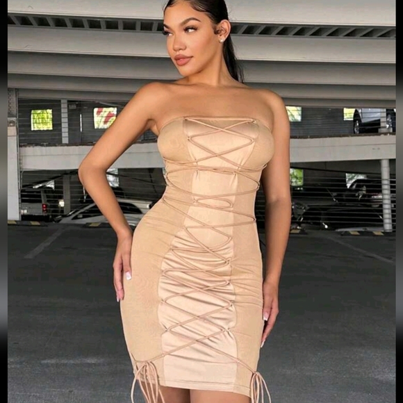 Nwt Satin Dress Size Medium - Picture 10 of 13